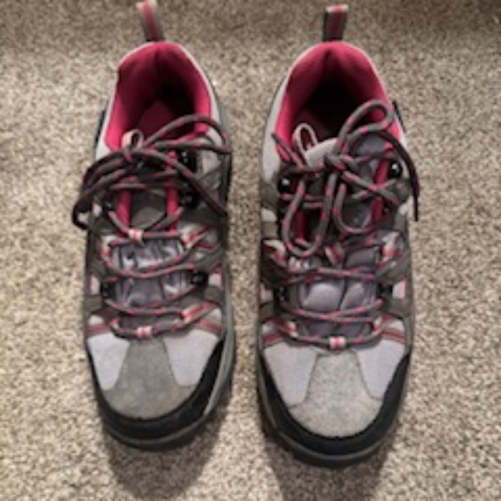 Eddie Bauer /Bear Paws low ankle hiking shoes